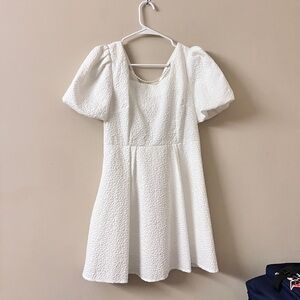White Puff Sleeve Babydoll mini dress with bow (Asian size L; US S/M)